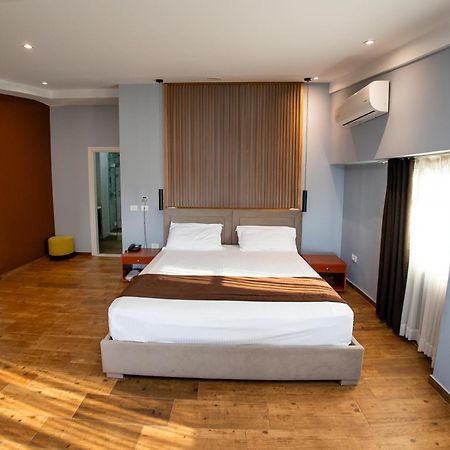 Olivar Hotel Tirana Selitë e Vogël Eksteriør bilde