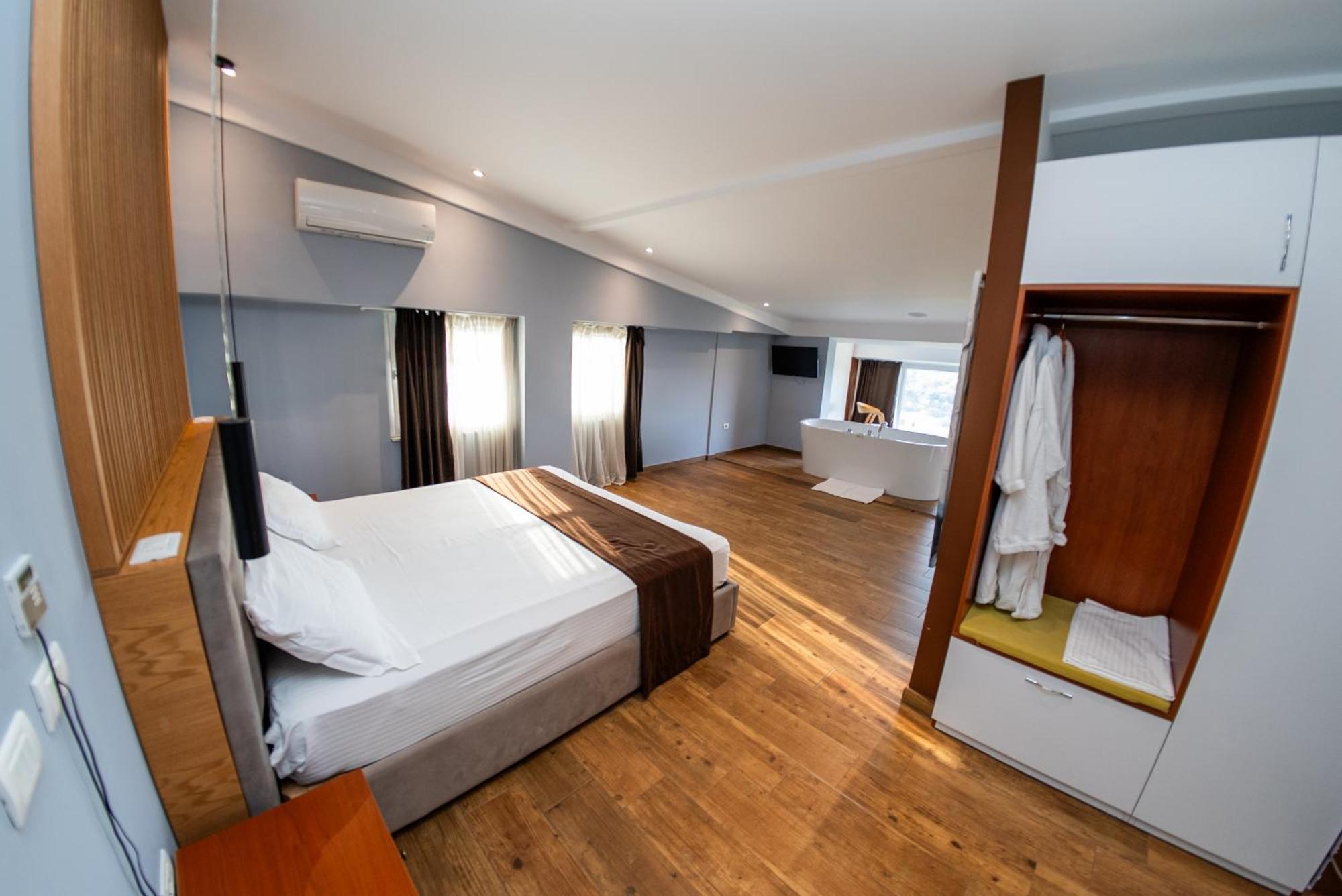 Olivar Hotel Tirana Selitë e Vogël Eksteriør bilde