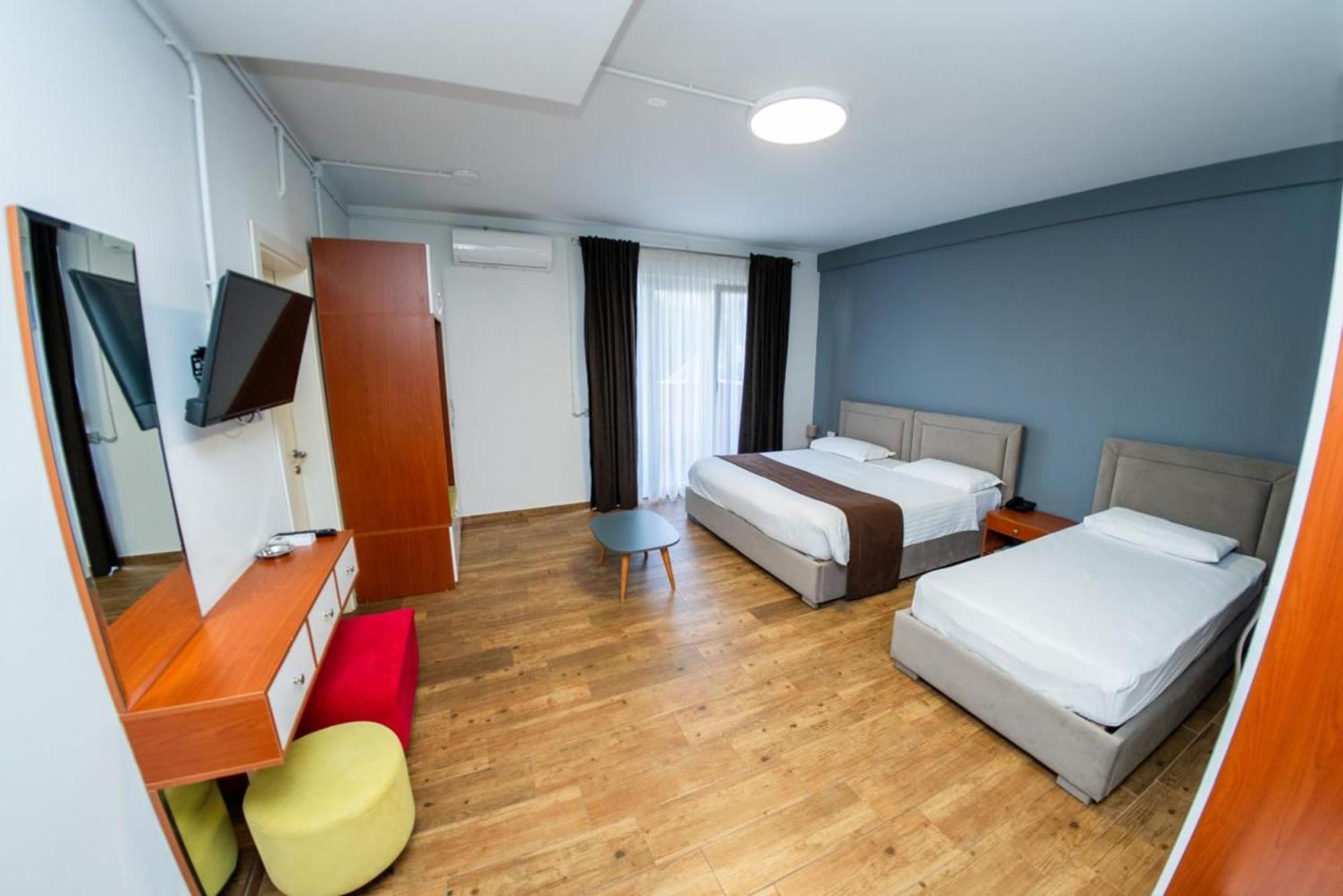 Olivar Hotel Tirana Selitë e Vogël Eksteriør bilde