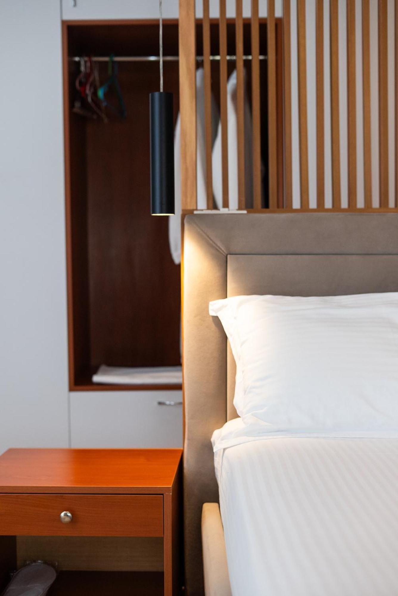 Olivar Hotel Tirana Selitë e Vogël Eksteriør bilde