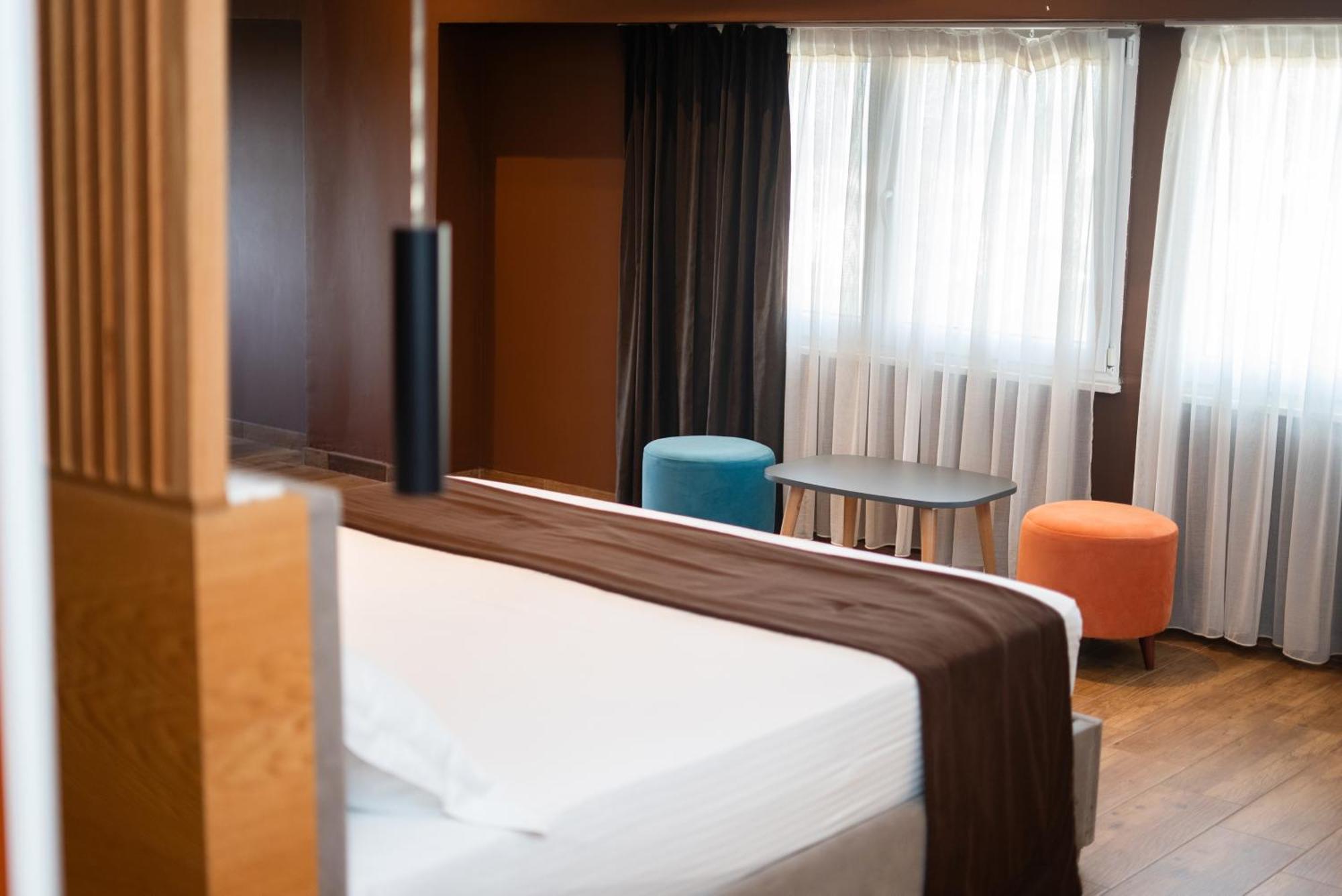 Olivar Hotel Tirana Selitë e Vogël Eksteriør bilde