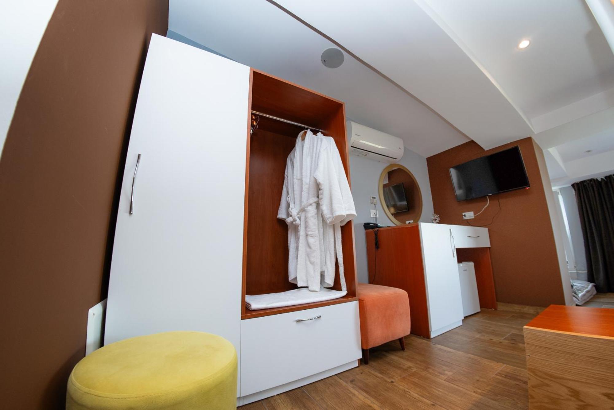 Olivar Hotel Tirana Selitë e Vogël Eksteriør bilde