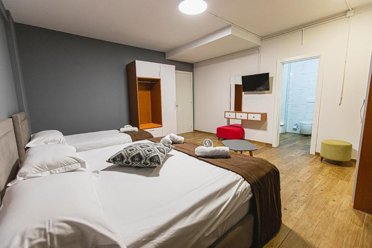 Olivar Hotel Tirana Selitë e Vogël Eksteriør bilde
