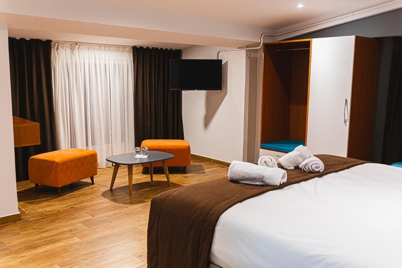 Olivar Hotel Tirana Selitë e Vogël Eksteriør bilde