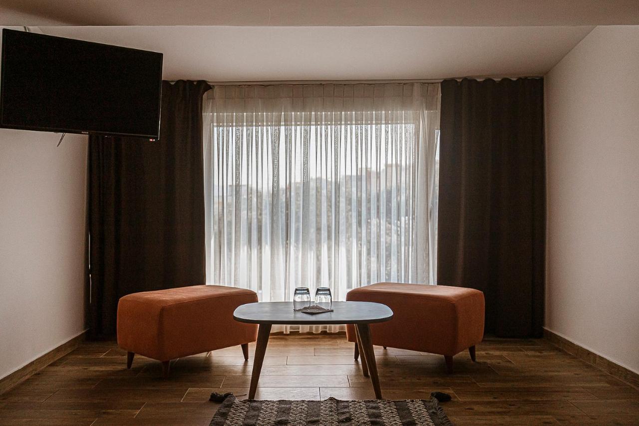 Olivar Hotel Tirana Selitë e Vogël Eksteriør bilde
